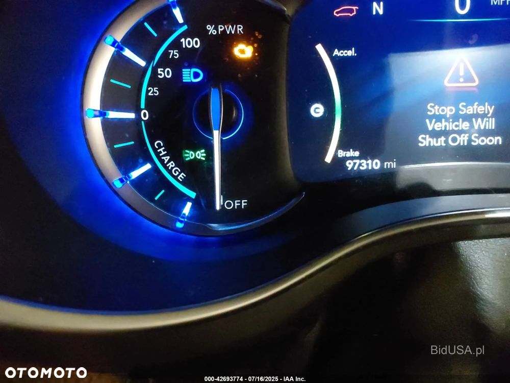 Chrysler Pacifica - 13