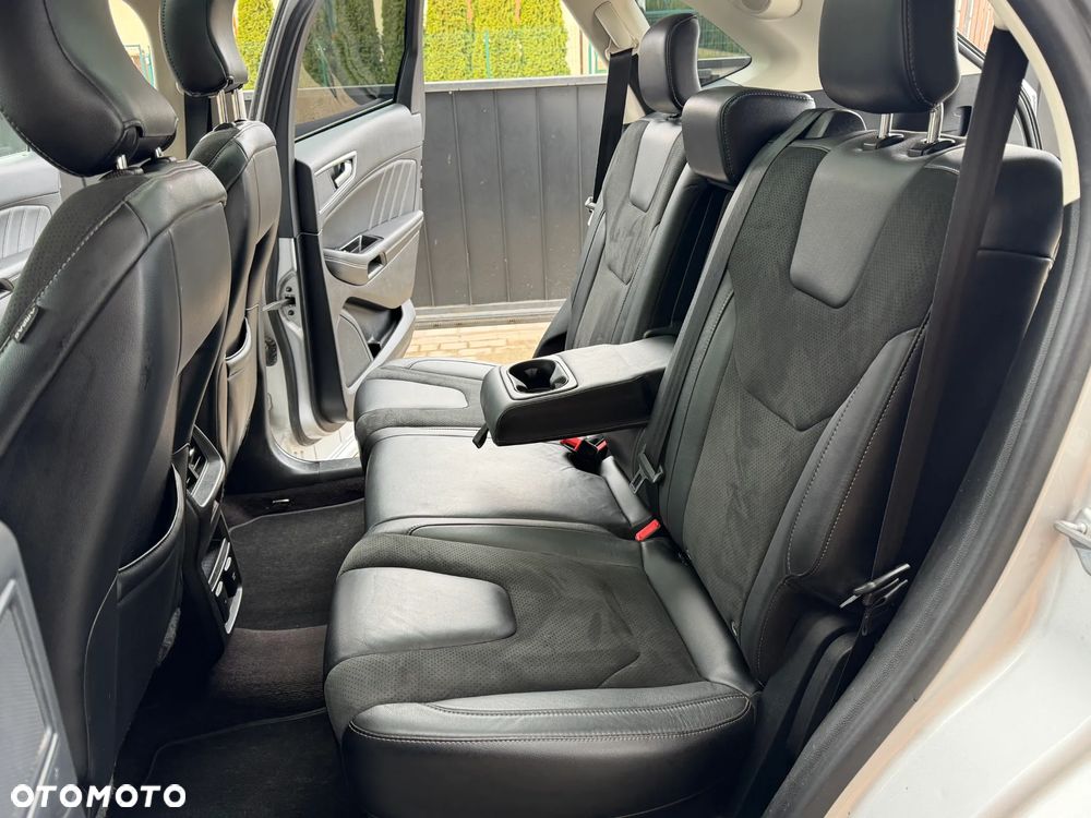 Ford Edge 2.0 TDCi Bi-Turbo 4x4 ST-LINE - 21