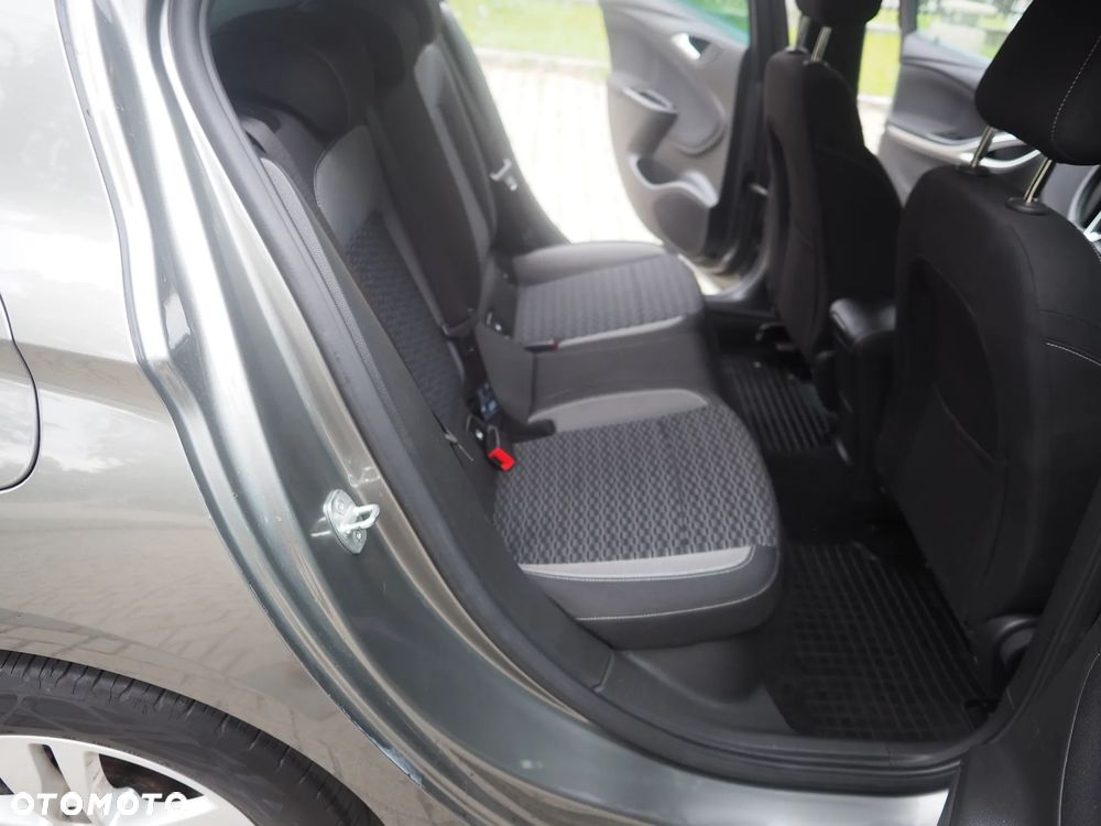 Opel Astra 1.2 T 2020 S&S - 9