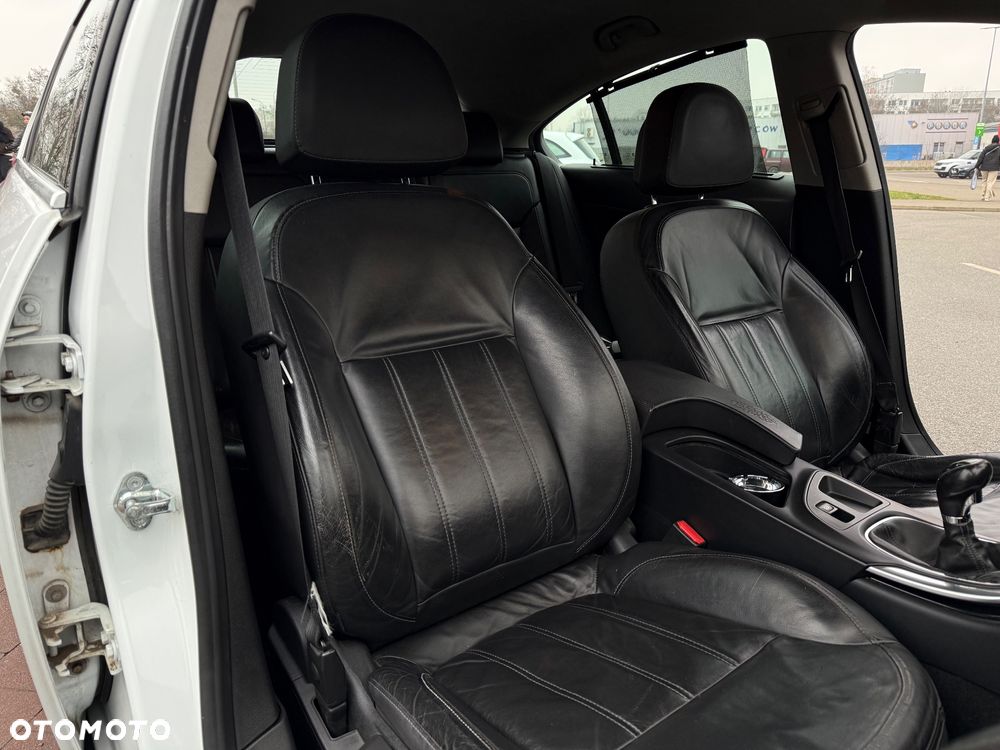 Opel Insignia 2.0 CDTI Active - 16