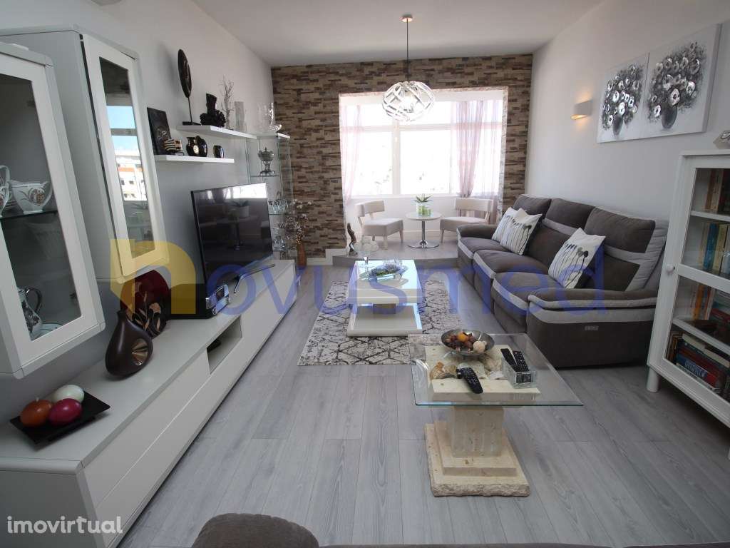 Apartamento T2+2 com terraço junto á praia dos pescadores, Albufeira - Grande imagem: 5/31