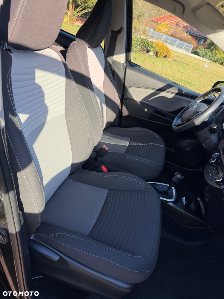 Toyota Yaris - 7