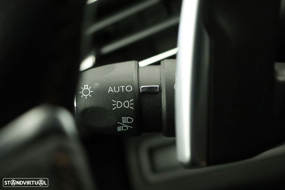 Peugeot 3008 1.2 Hybrid GT e-DCS6 - 17