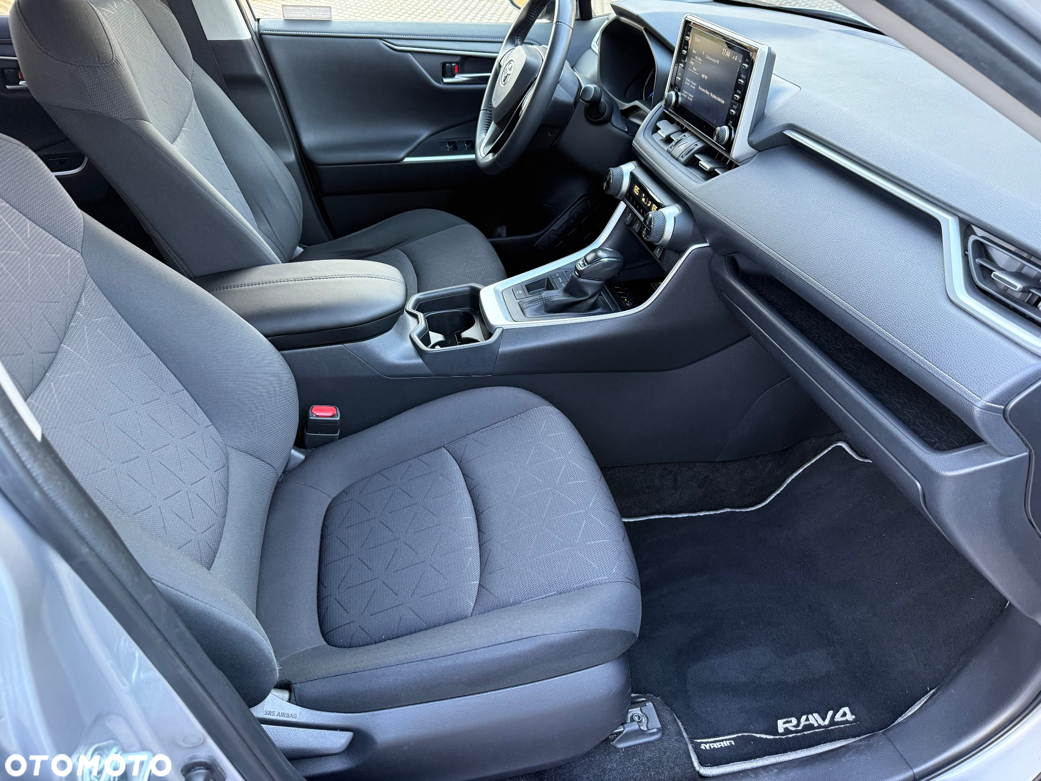 Toyota RAV4 2.5 Hybrid Comfort 4x2 - 24