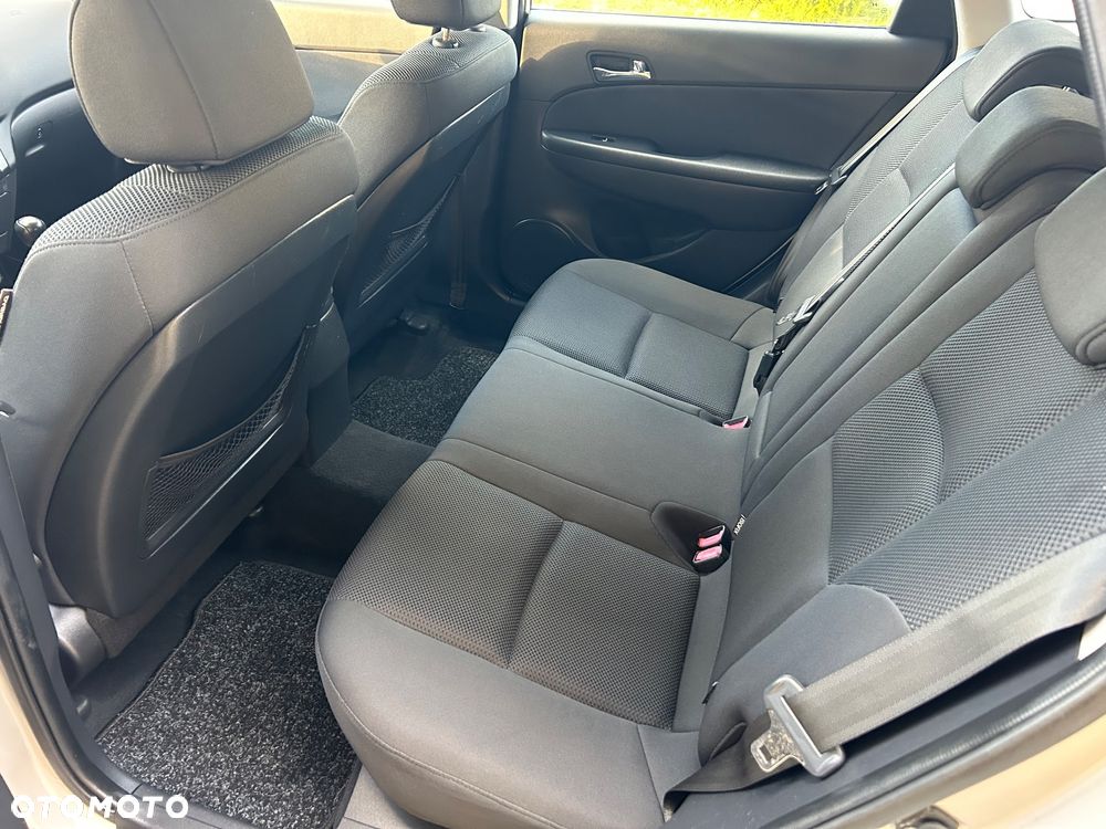 Hyundai i30 i30cw 1.6 Edition Plus - 9