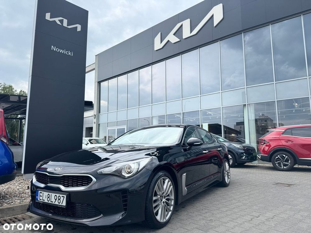 Kia Stinger - 1