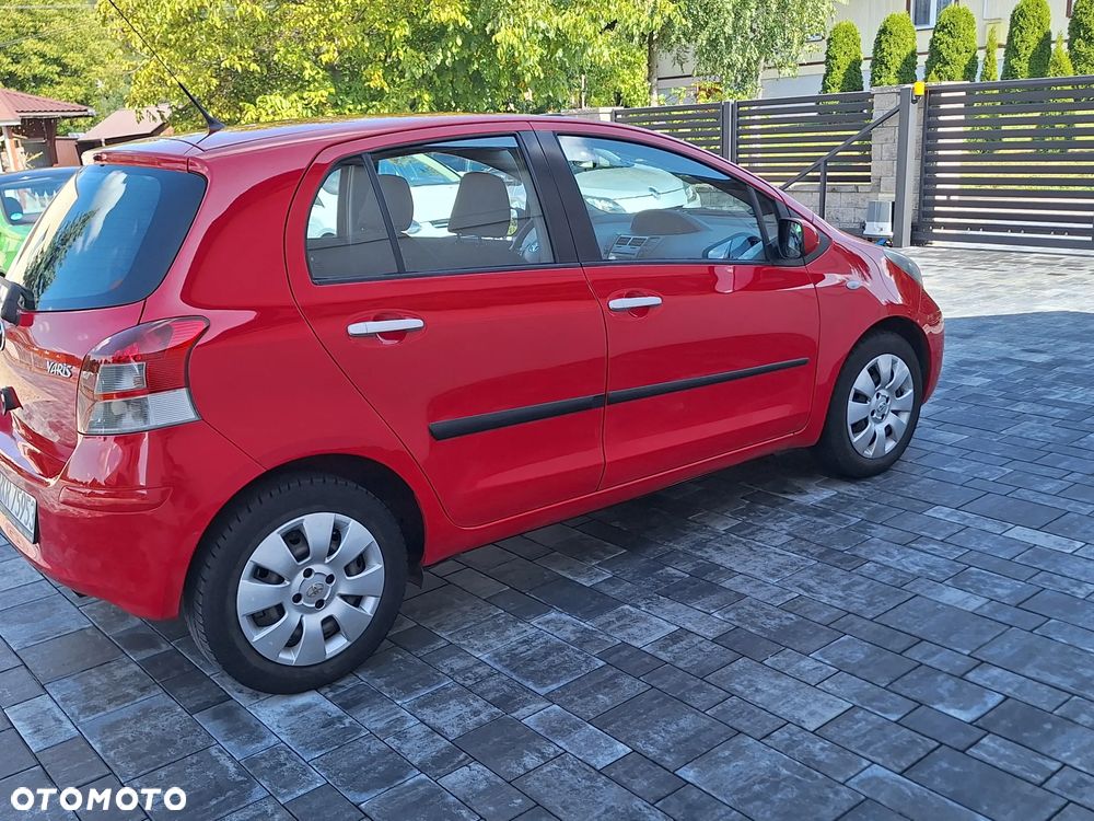 Toyota Yaris 1.33 Luna - 8