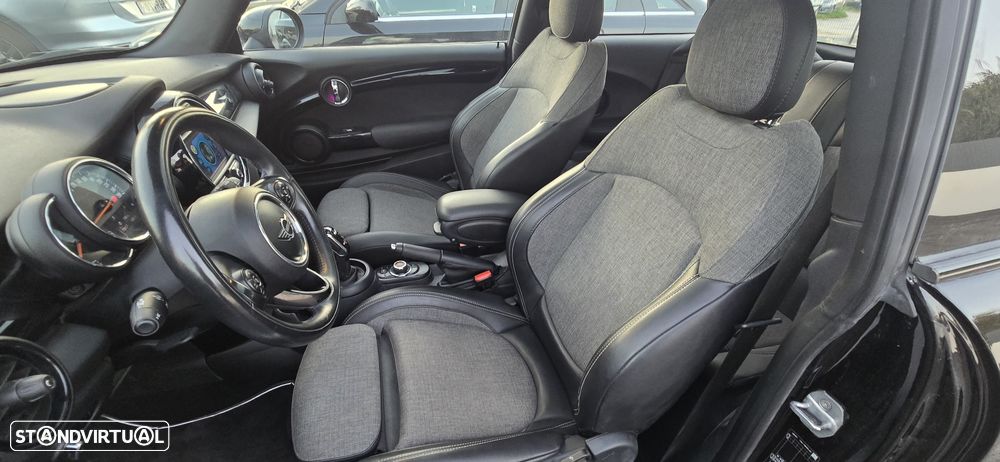 MINI 3 Portas Cooper Aut. - 10