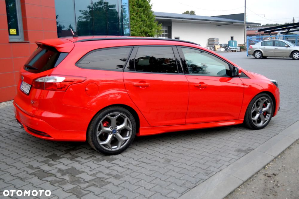 Ford Focus 2.0 EcoBoost ST mit Leder-Exclusiv-Paket - 4