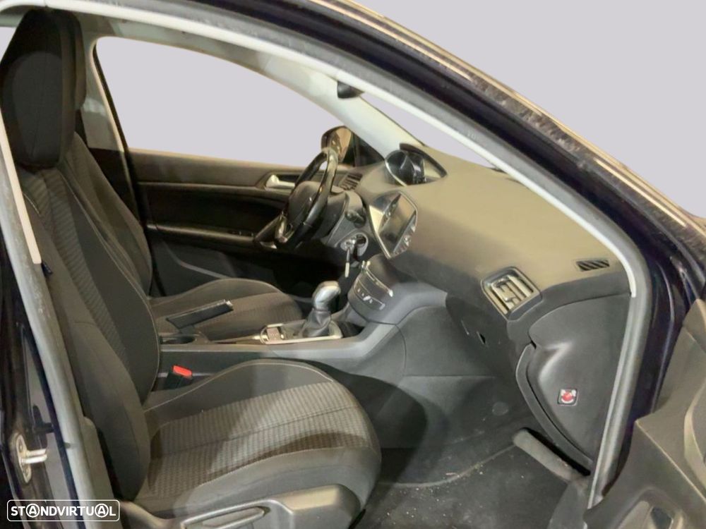 Peugeot 308 - 5