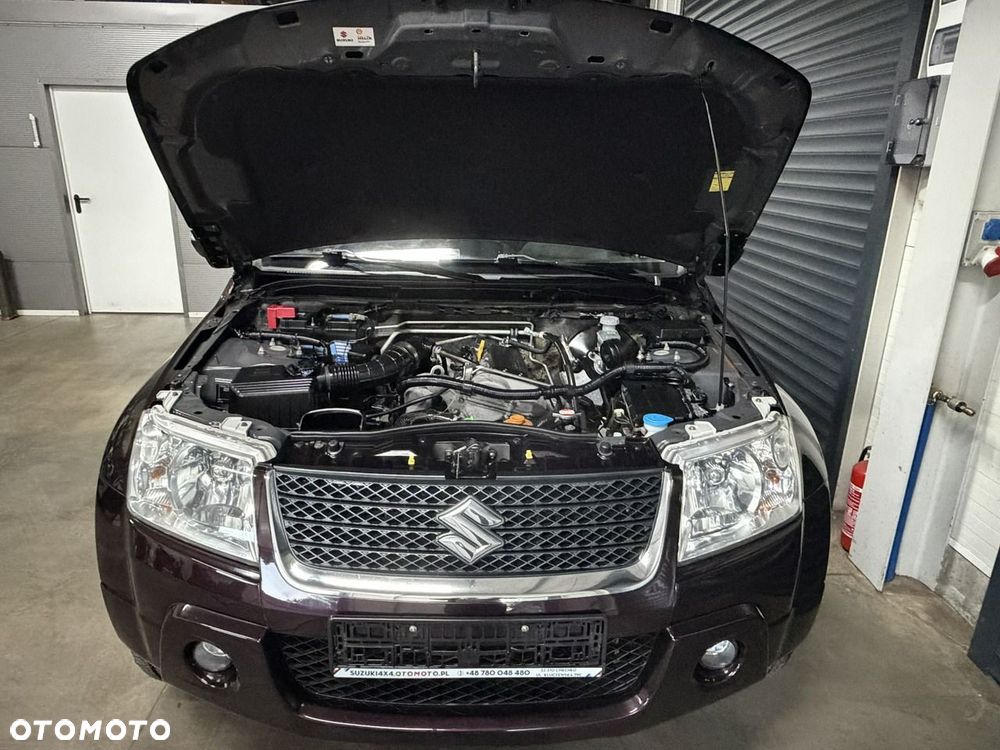 Suzuki Grand Vitara - 25