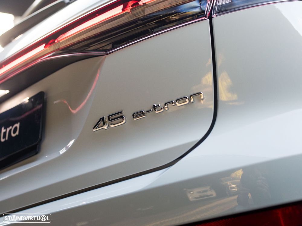 Audi Q4 e-tron 45 82 kWh - 21