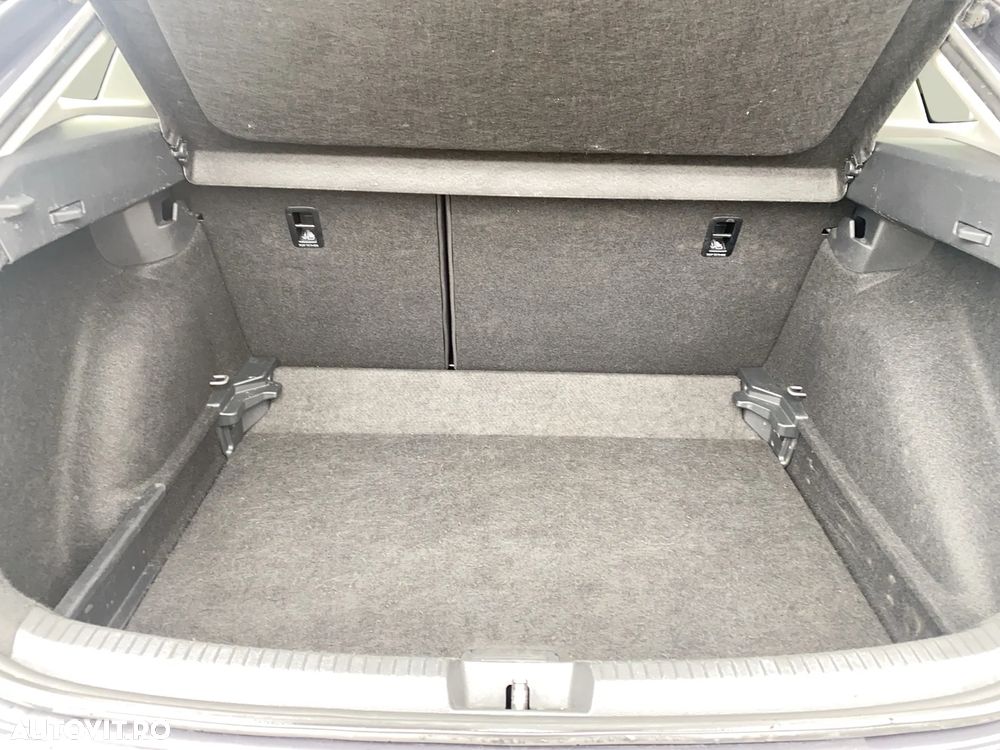 Volkswagen Taigo 1.0 TSI DSG Life - 18