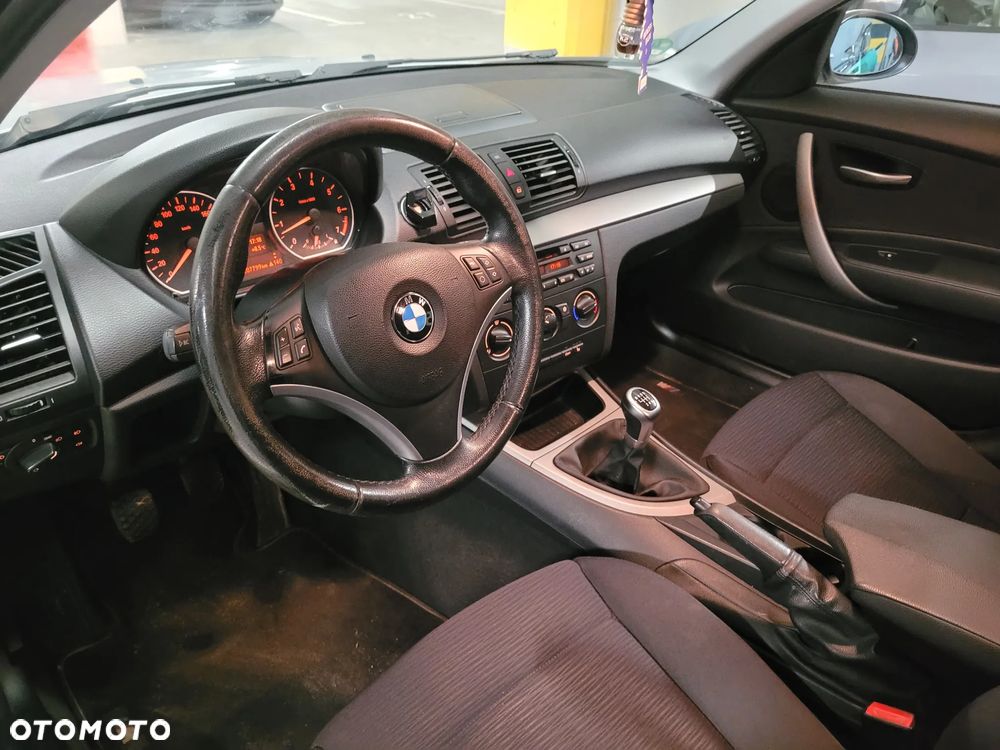 BMW Seria 1 - 16