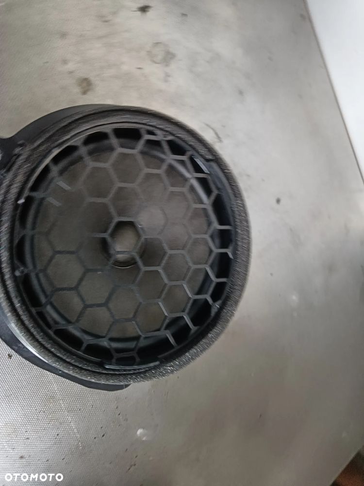 Głośnik drzwi tylnych Audi A3 8V tył 8V0035411 - 1