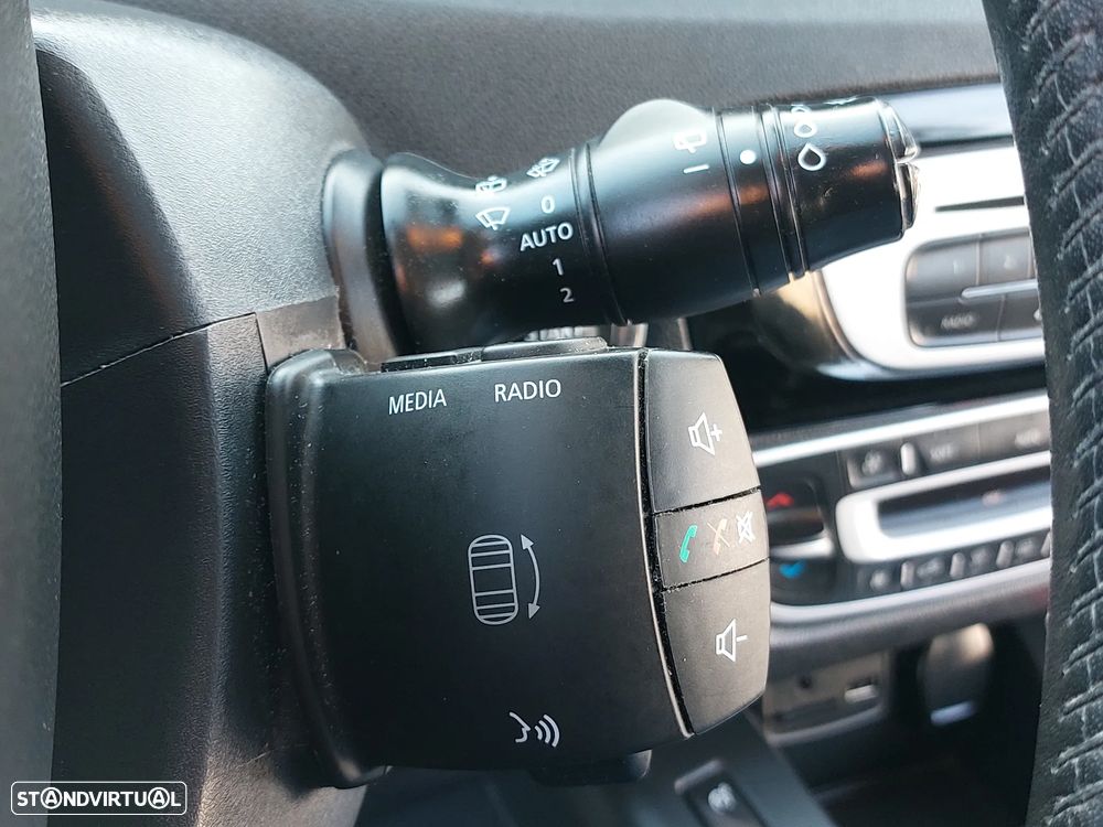 Renault Scénic 1.6 DCi Bose Edition - 32