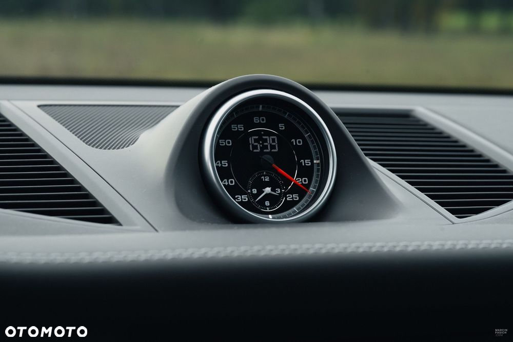 Porsche Macan Standard - 14
