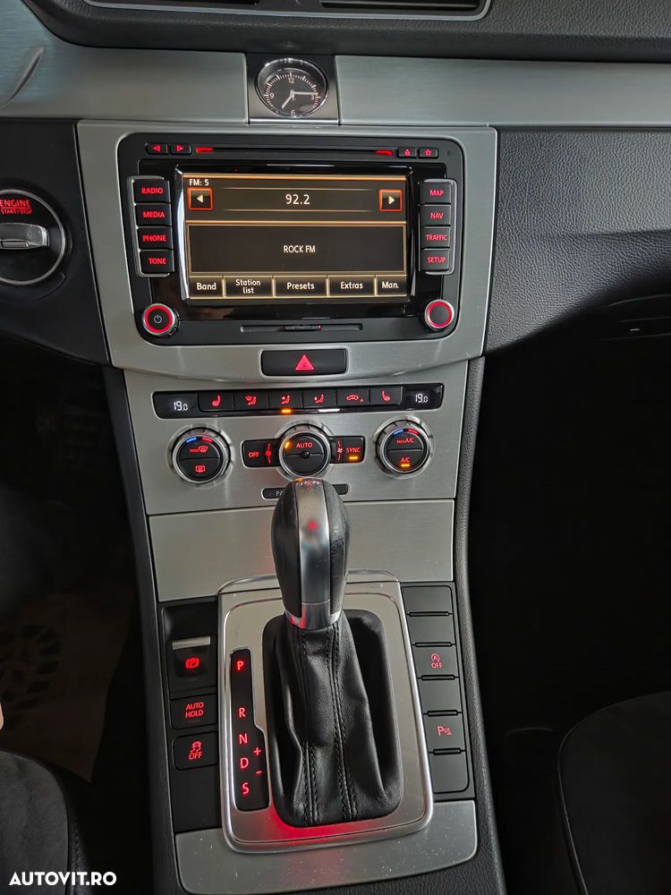 Volkswagen Passat 2.0 TDI DSG BlueMotion Technology Highline - 14