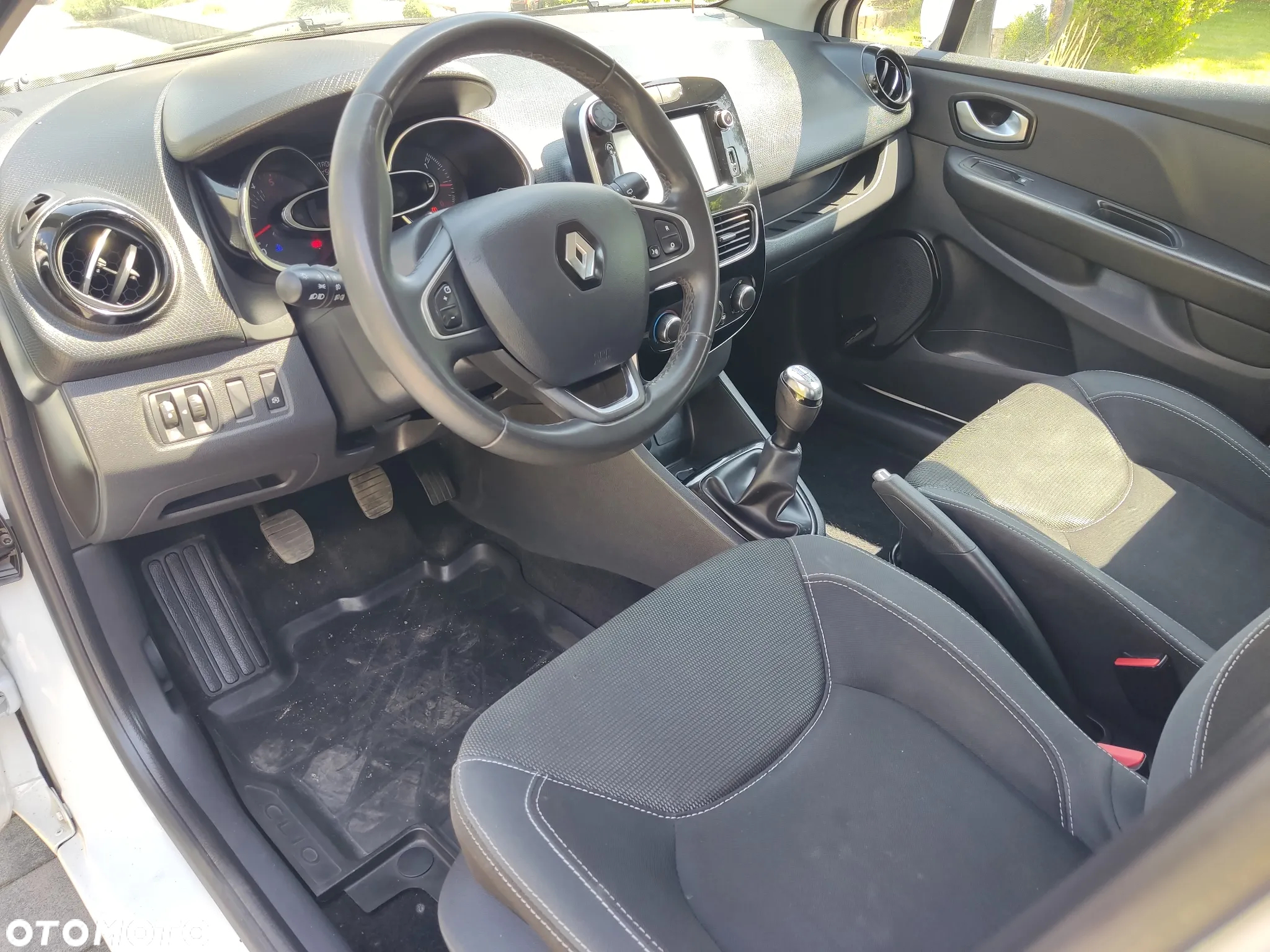 Renault Clio dCi 90 Limited - 20
