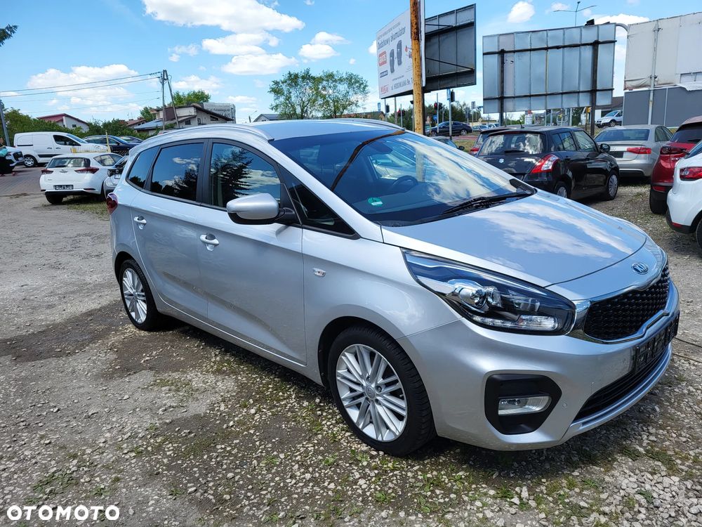Kia Carens 1.6 GDI UEFA EURO 2016 - 1