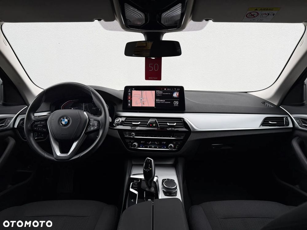 BMW Seria 5 520d xDrive Sport Line - 18