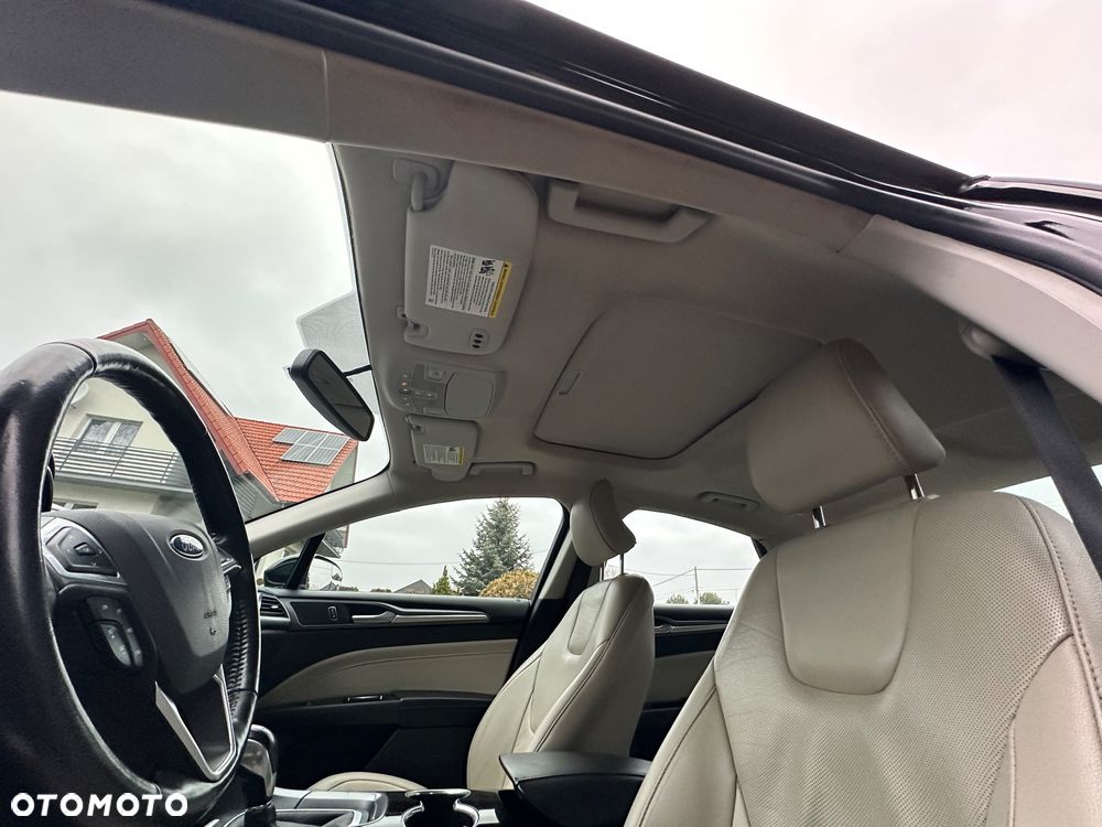 Ford Fusion 2.0 EcoBoost Titanium - 29