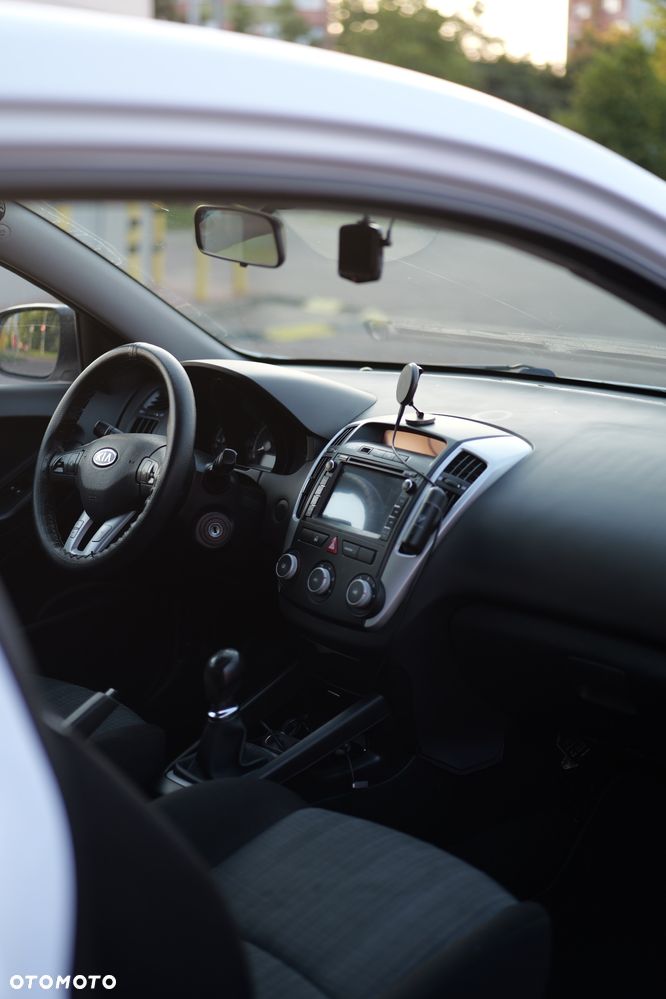 Kia ProCeed 1.4 L - 5