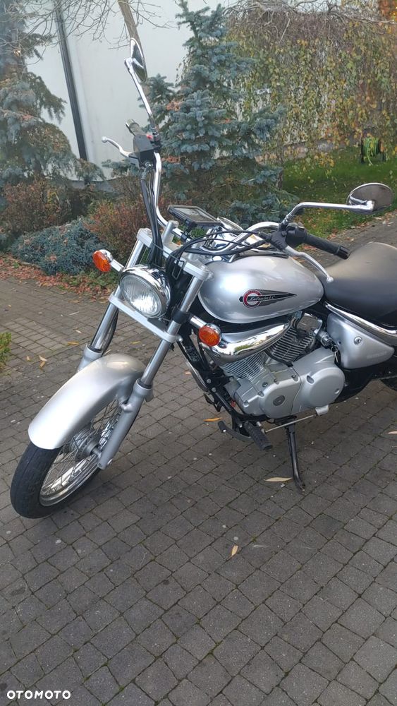 Suzuki Intruder - 3