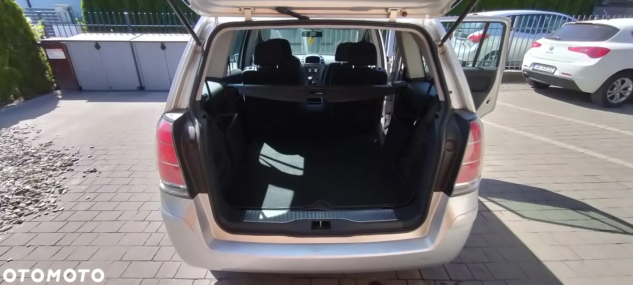 Opel Zafira - 26