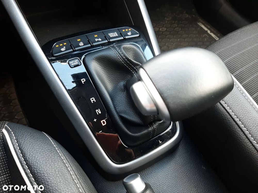 Kia Stonic 1.0 T-GDI MHEV GT Line DCT - 28