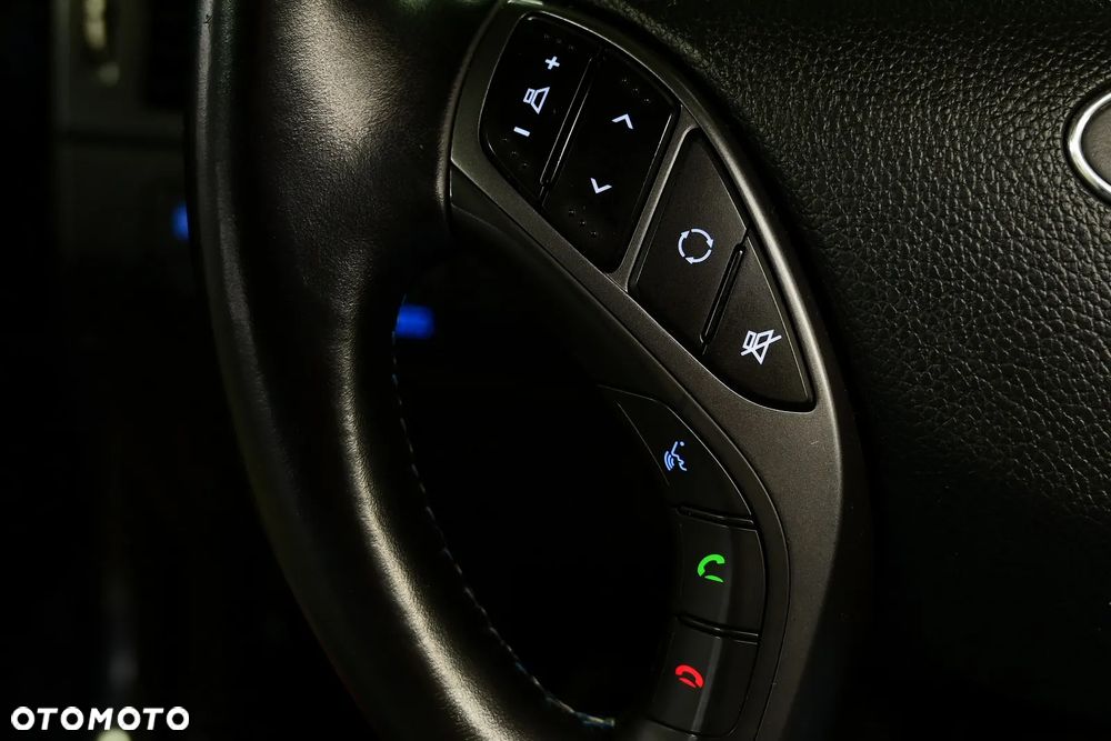 Hyundai i30 blue Kombi 1.6 CRDi DCT Passion - 28