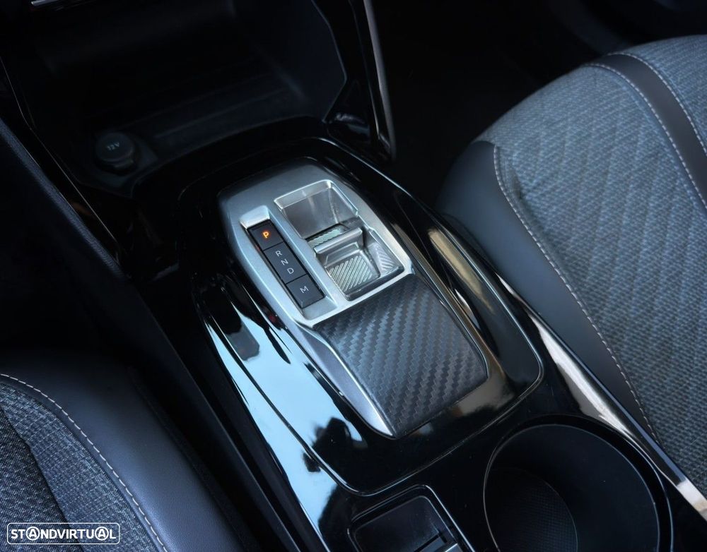 Peugeot 2008 1.2 Hybrid Allure e-DCS6 - 18