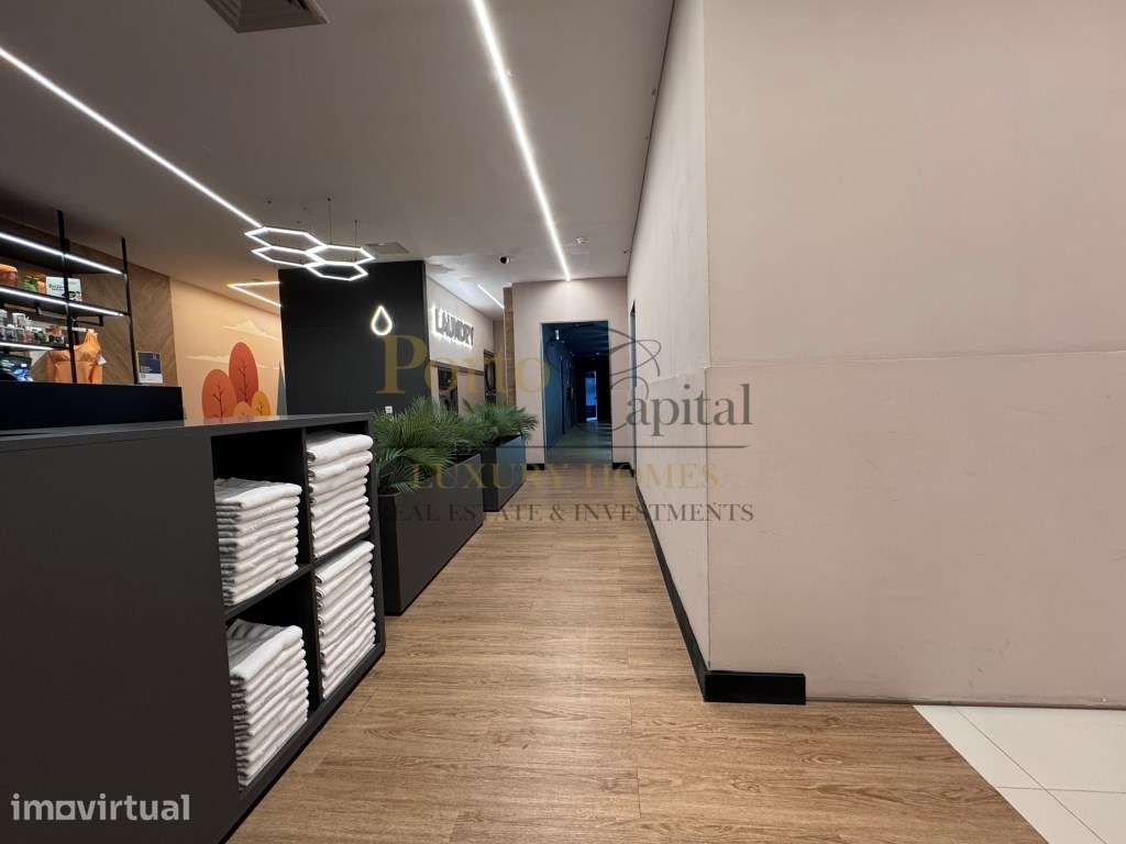OPORTUNIDADE DE INVESTIMENTO ATIVO COMERCIAL EM LEÇA DA PALMEIRA - Grande imagem: 5/28