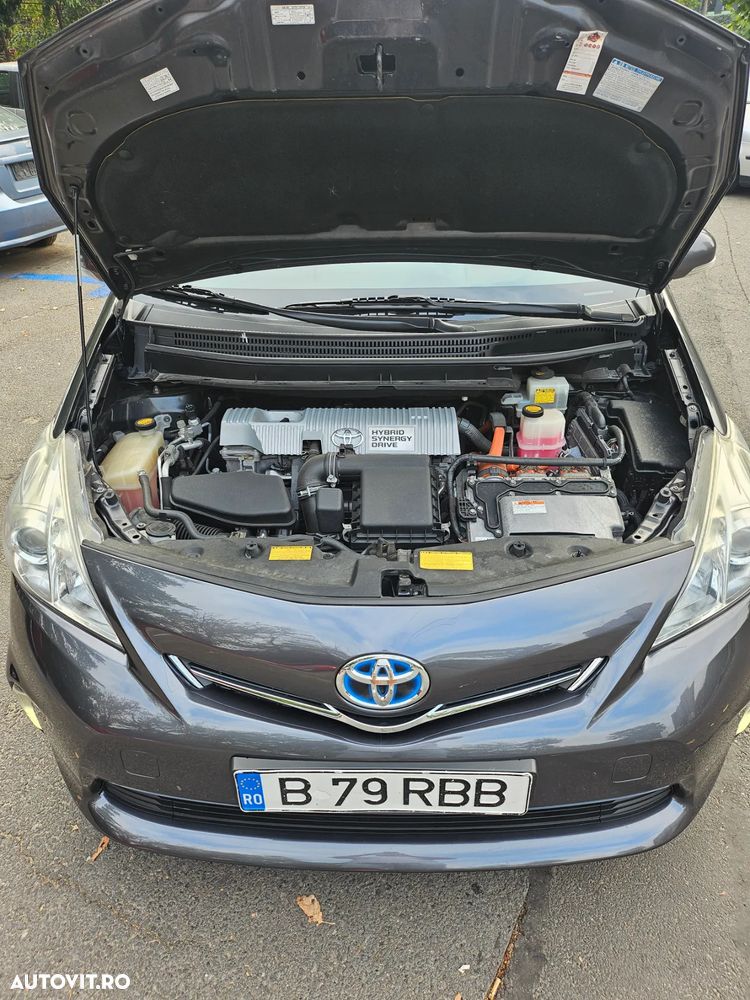 Toyota Prius (Hybrid) Sol Plus - 7