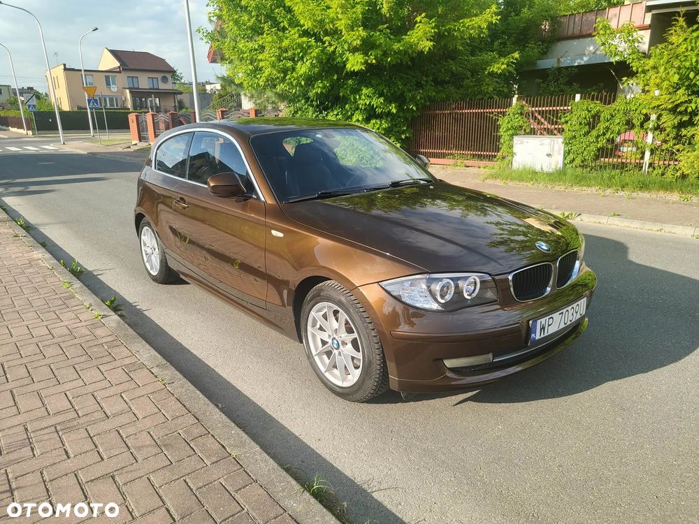 BMW Seria 1 118d DPF - 2