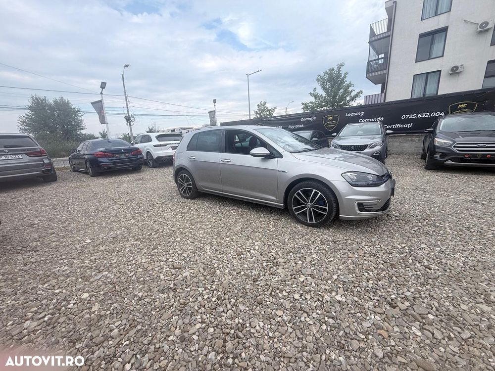 Volkswagen Golf Standard - 7