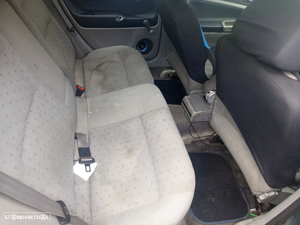 VW Passat Variant 1.9 TDi Confortline - 5