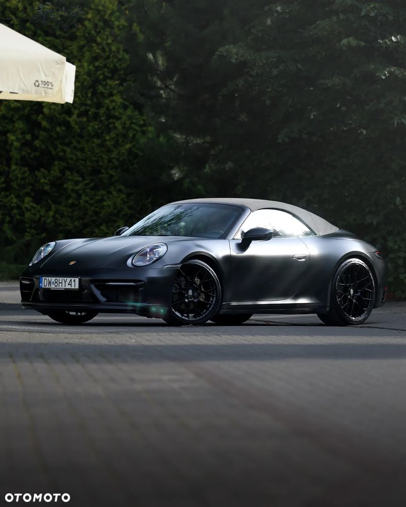 Porsche 911 Carrera 4 Cabrio - 4