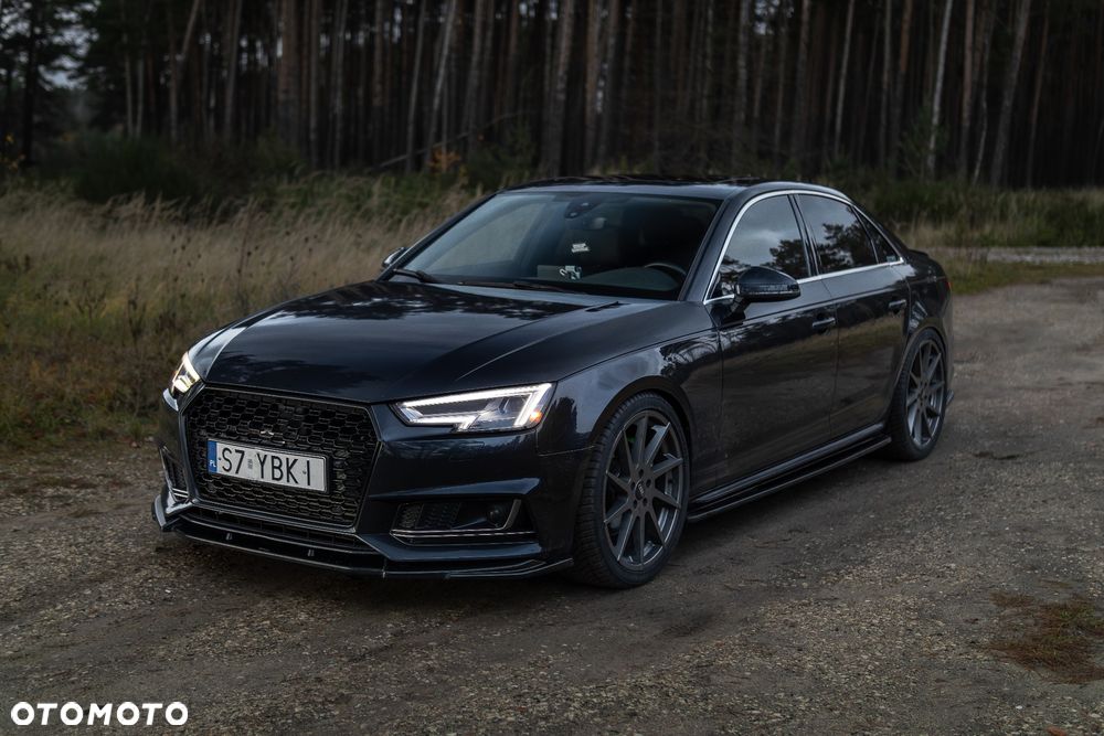 Audi A4 Limousine - 1