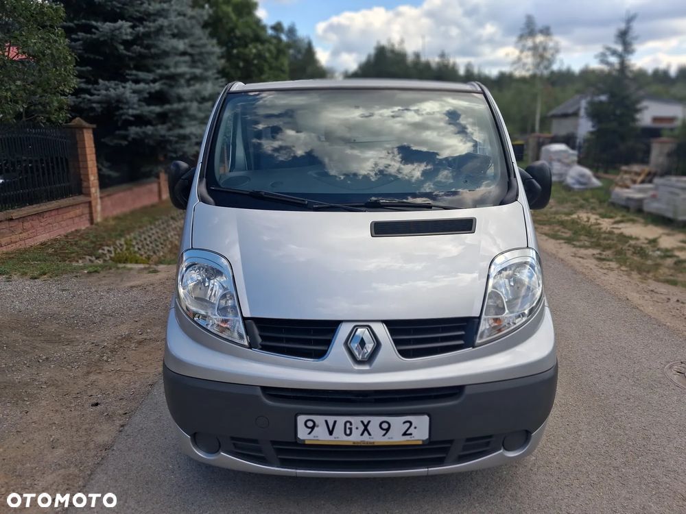 Renault Trafic - 2