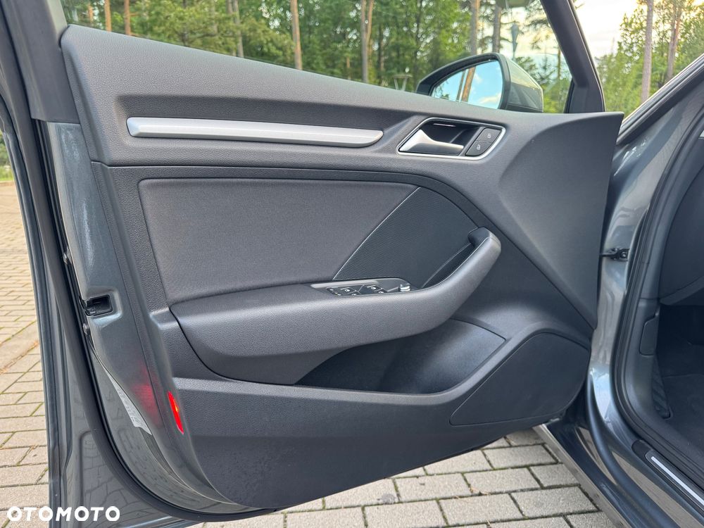 Audi A3 Sportback 1.4 TFSI Ambiente S tronic - 16