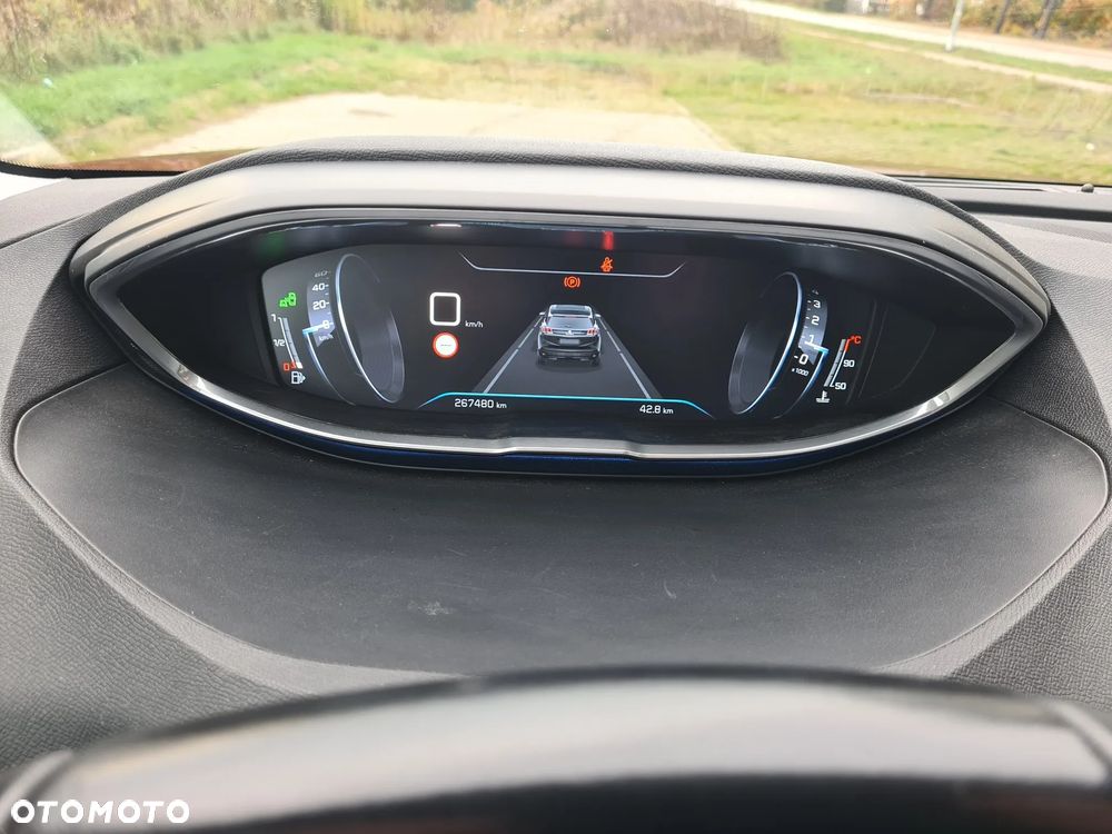 Peugeot 3008 BlueHDi 130 Stop & Start Allure Business-Paket - 10