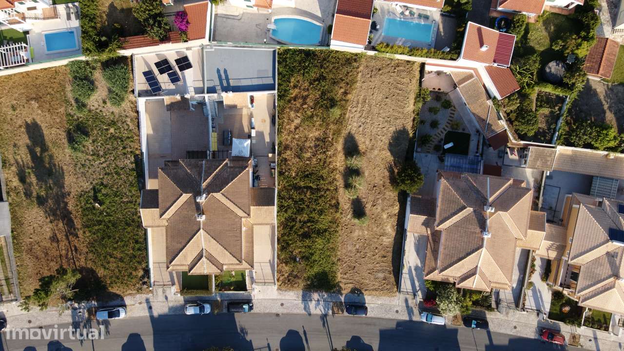 Lote de terreno para moradia geminada junto à Ericeira - Grande imagem: 3/10