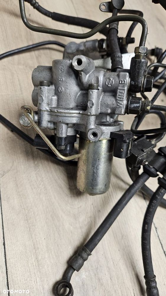 Zacisk hamulcowy Nissin pompa ABS przewód - 4