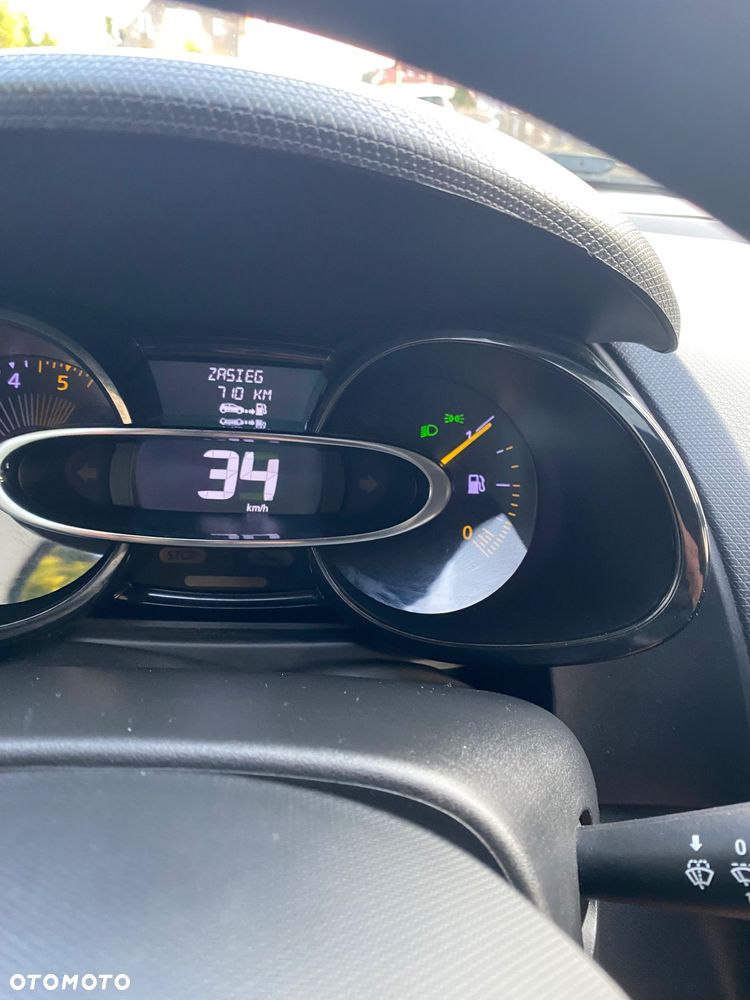 Renault Clio - 11