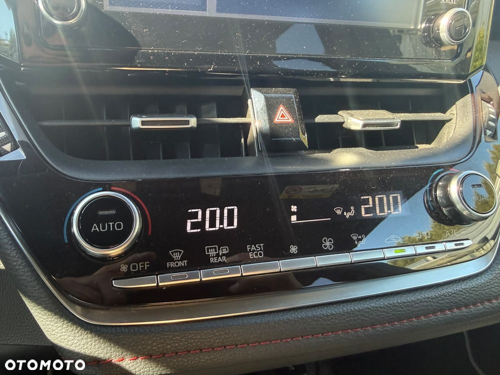Toyota Corolla 2.0 Hybrid GR Sport - 22
