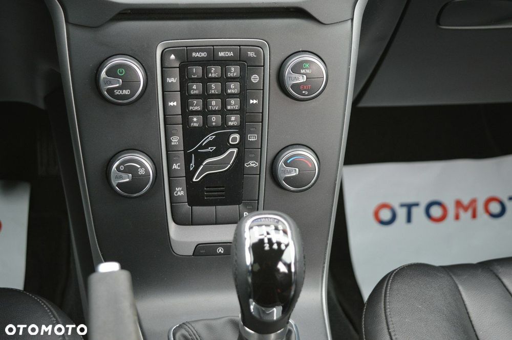 Volvo V40 D2 - 23