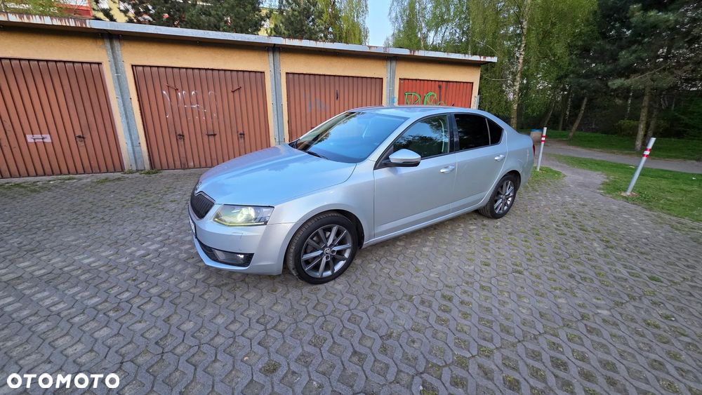 Skoda Octavia 2.0 TDI Style DSG - 17