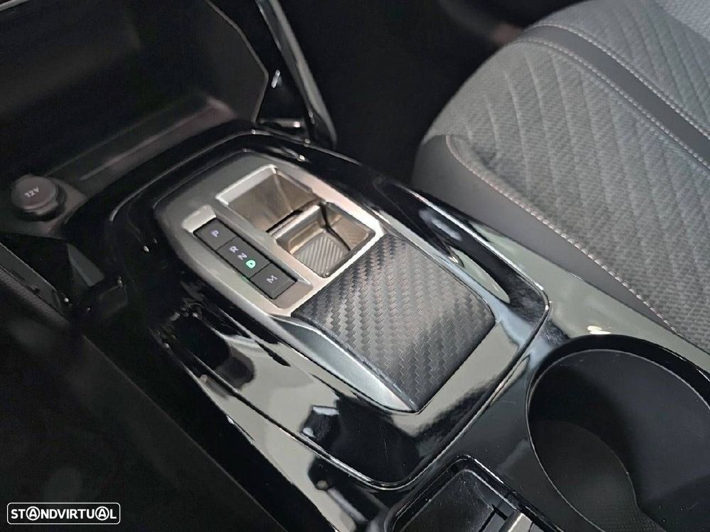 Peugeot 208 1.2 Hybrid Allure e-DCS6 - 20