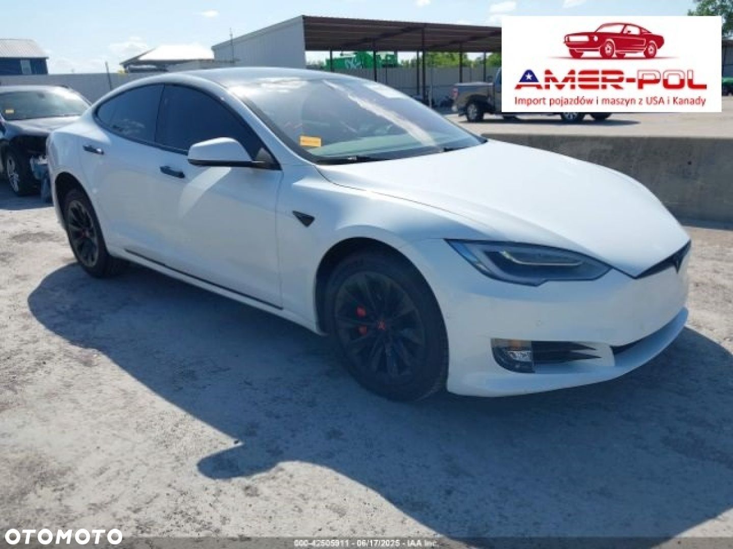 Tesla Model S - 1